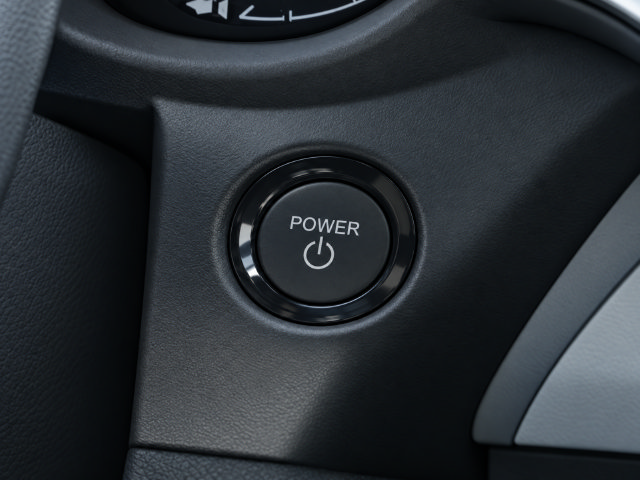 Used 2025 Toyota Sienna LE FWD image 9