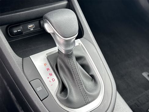 Used 2024 Kia Forte LXS w/ LXS Technology Package FWD image 25