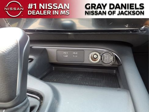 New 2026 Nissan Sentra SV w/ SV Convenience Package FWD image 18
