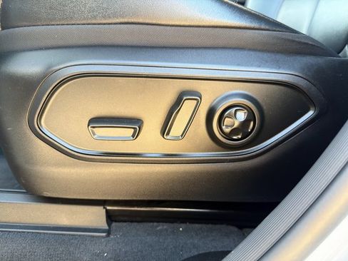 Used 2024 Jeep Grand Cherokee Limited 4xe image 24