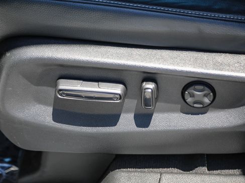 Used 2024 Honda Odyssey Touring image 17