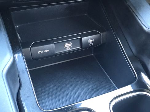 Used 2024 Kia Telluride LX image 21