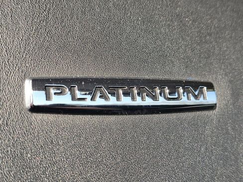 Used 2018 Ford Expedition Max Platinum AWD/4WD image 18