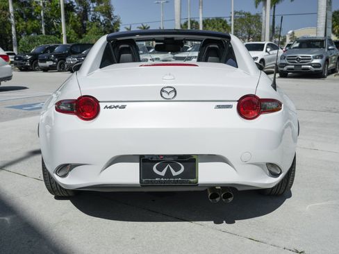 Used 2018 MAZDA MX-5 Miata RF Grand Touring RWD image 27