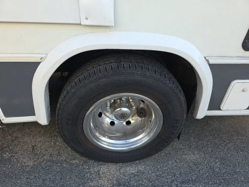 Used 2006 Ford E-450 and Econoline 450 RWD image 29