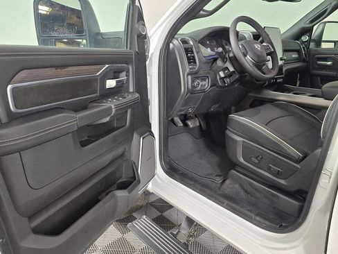New 2026 RAM 2500 Laramie AWD/4WD image 20