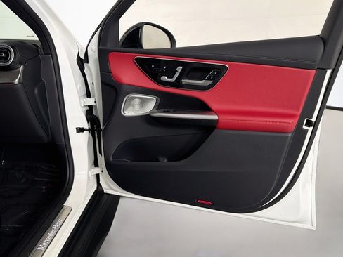 Certified 2025 Mercedes-Benz GLC 350e 4MATIC image 24