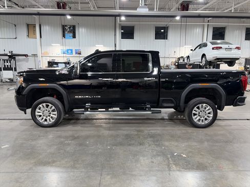 Used 2020 GMC Sierra 2500 Denali w/ Denali Ultimate Package image 8