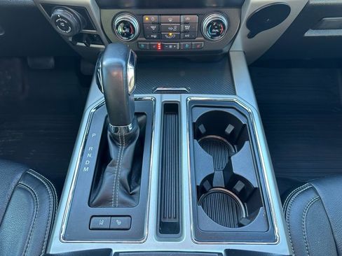 Used 2019 Ford F150 Lariat w/ Equipment Group 502A Luxury image 8