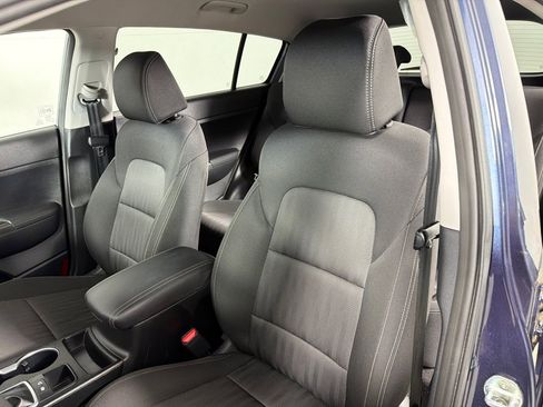 Used 2021 Kia Sportage LX image 13