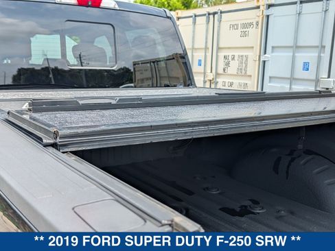 Certified 2019 Ford F250 Lariat w/ Lariat Ultimate Package AWD/4WD image 17