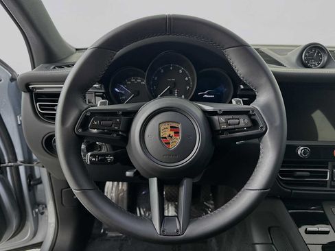 Certified 2026 Porsche Macan AWD/4WD image 14