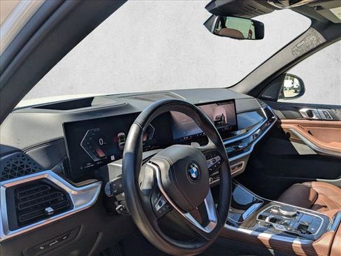 Used 2025 BMW X5 xDrive40i image 10