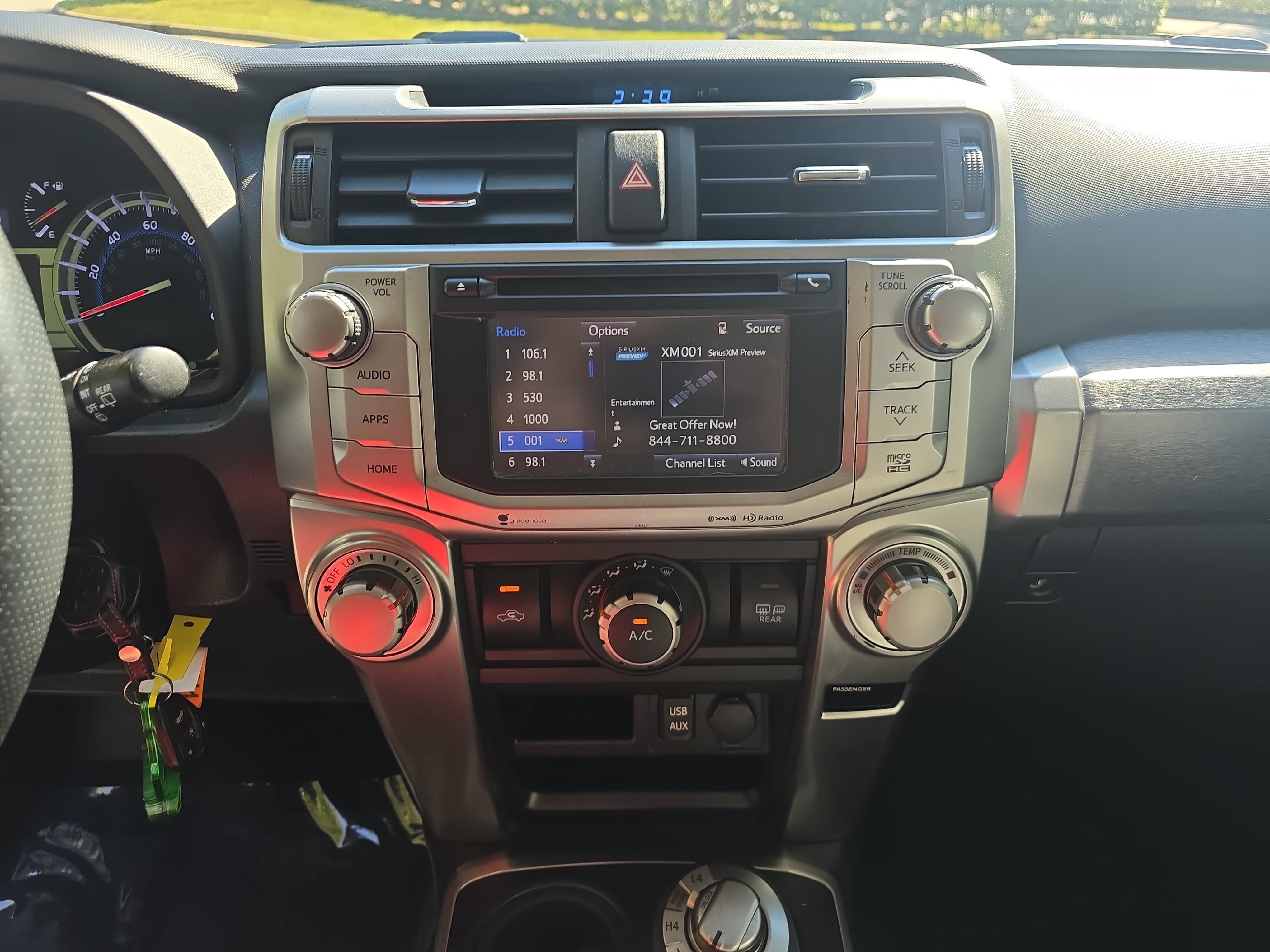 Used 2017 Toyota 4Runner SR5 AWD/4WD image 19