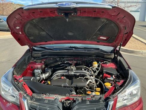 Used 2018 Subaru Forester 2.5i Premium w/ All-Weather Package image 16