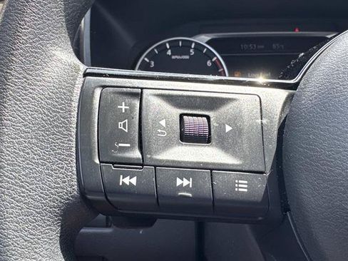 Used 2021 Nissan Rogue SV AWD/4WD image 16