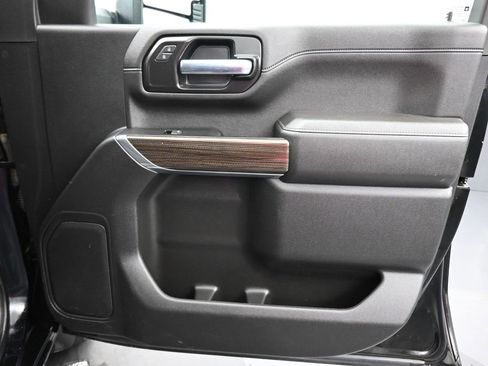 Used 2022 Chevrolet Silverado 2500 LT image 40