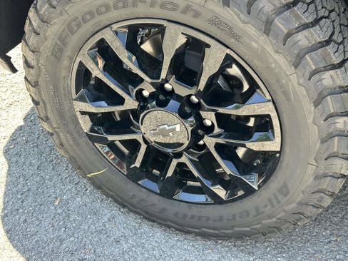 New 2026 Chevrolet Silverado 2500 LT w/ Trail Boss Package AWD/4WD image 8