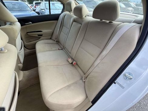 Used 2011 Honda Accord LX-P image 14