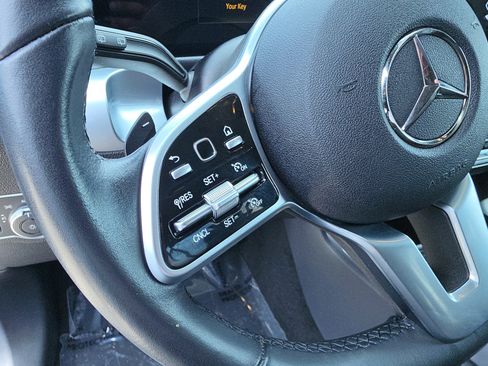 Used 2023 Mercedes-Benz GLB 250 4MATIC image 14