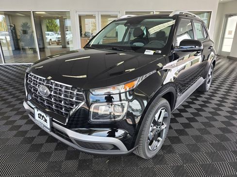 New 2026 Hyundai Venue SEL FWD image 7