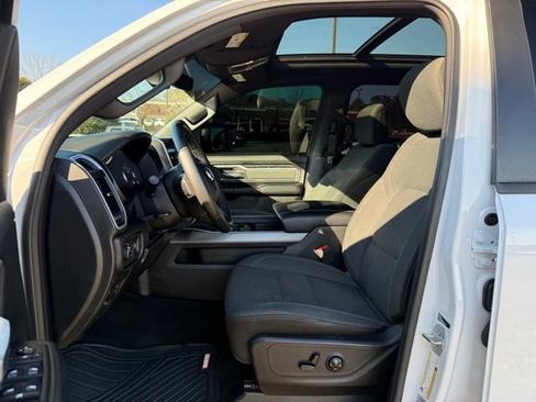 Used 2021 RAM 1500 Big Horn image 13