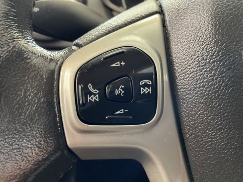 Used 2013 Ford Fiesta SE image 12
