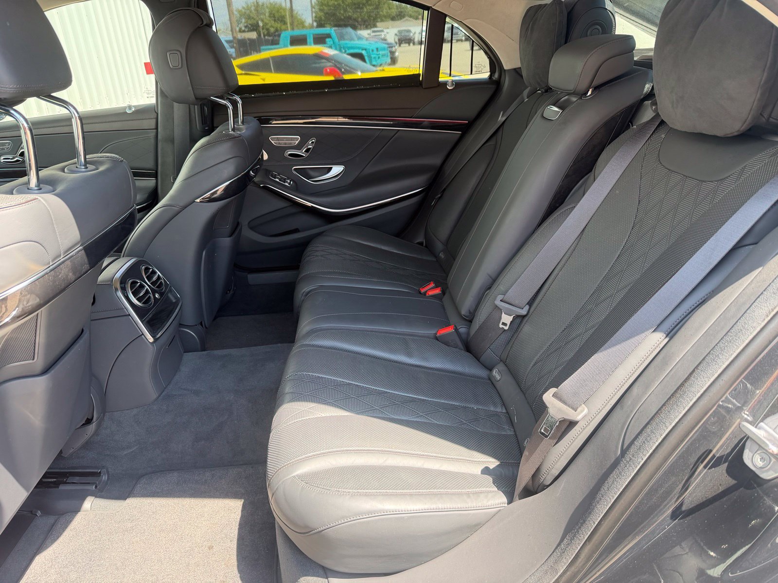 Used 2020 Mercedes-Benz S 560 Sedan image 24