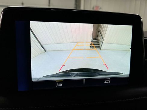 Used 2023 Chevrolet Tahoe LT AWD/4WD image 16
