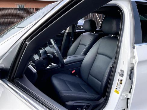 Used 2015 BMW 528i Sedan image 26