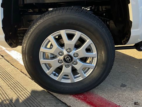 New 2026 Toyota Tacoma SR5 image 8