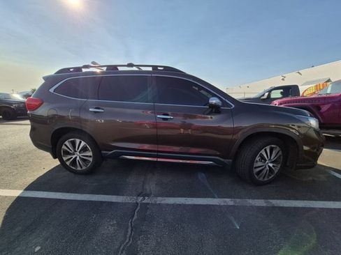 Used 2019 Subaru Ascent Touring w/ Popular Package #3 AWD/4WD image 7
