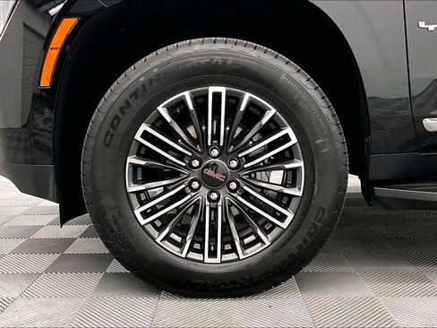 Used 2026 GMC Yukon Elevation w/ LPO, Floor Liner Package AWD/4WD image 10