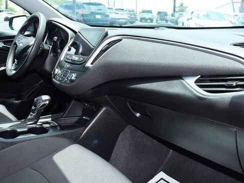 Used 2023 Chevrolet Malibu LT FWD image 35