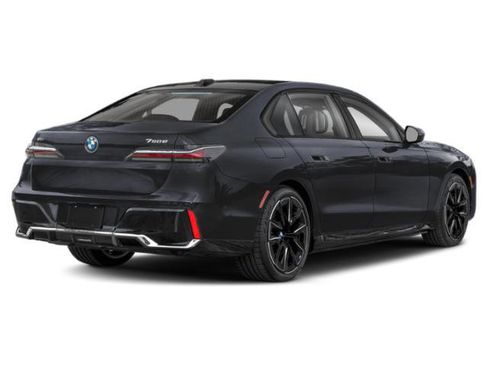 New 2026 BMW 750e xDrive AWD/4WD image 2
