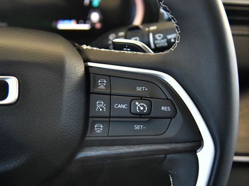 Used 2022 Jeep Grand Cherokee Limited 4xe w/ MOPAR Finishing Package AWD/4WD image 36