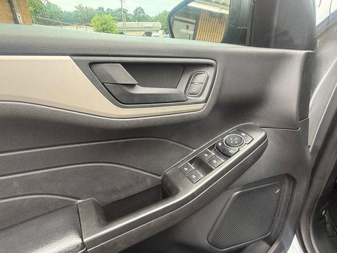 Used 2021 Ford Escape S FWD image 9