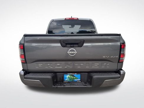 Used 2022 Nissan Frontier SV image 7