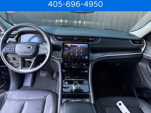 Used 2023 Jeep Grand Cherokee Limited AWD/4WD image 15