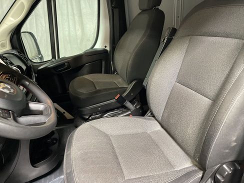 Used 2023 RAM ProMaster 2500 FWD image 33