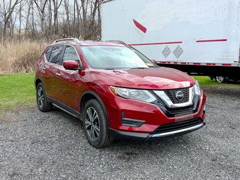 Used 2019 Nissan Rogue SV w/ Sun & Sound Touring Package image 1