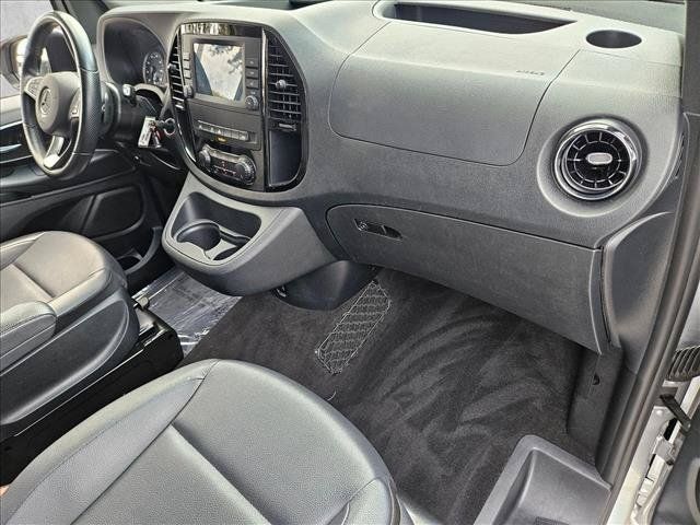 Used 2023 Mercedes-Benz Metris Passenger image 21