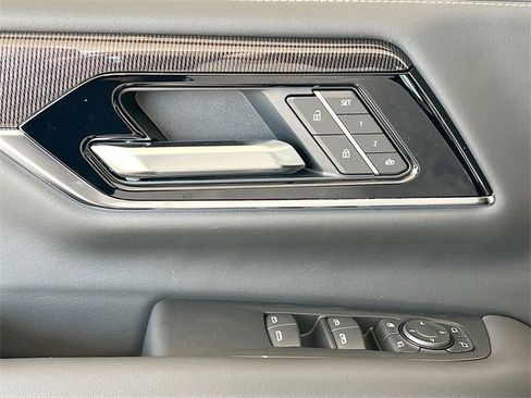 New 2026 GMC Yukon Elevation w/ Elevation Premium Package image 13