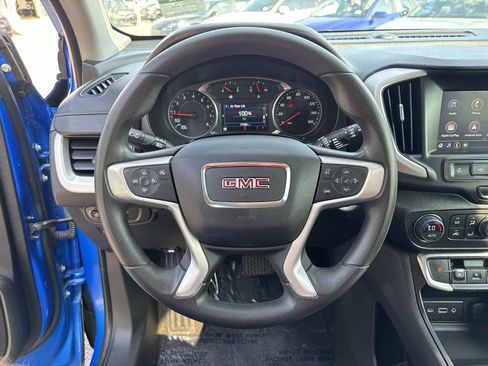 Used 2024 GMC Terrain SLE w/ Driver Convenience Package FWD image 22