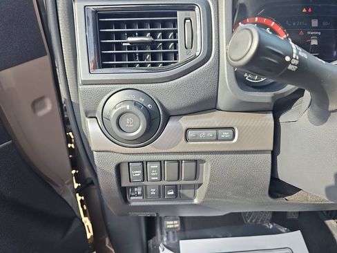 Used 2021 Nissan Titan PRO-4X w/ Off Road Protection Package AWD/4WD image 35