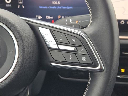 Used 2025 Buick Envision Sport Touring image 24