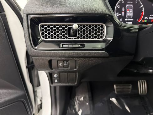 Used 2022 Honda Civic Sport image 29
