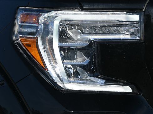 Used 2022 GMC Sierra 1500 AT4 w/ AT4 Preferred Package image 12