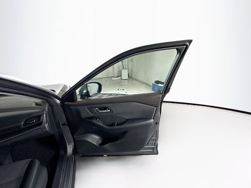 Used 2023 Nissan Rogue SV FWD image 30