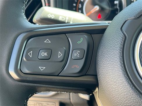 New 2025 Jeep Gladiator Rubicon w/ Convenience Group image 27